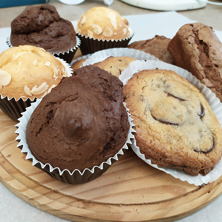 cookie-muffin-chocolate-cake